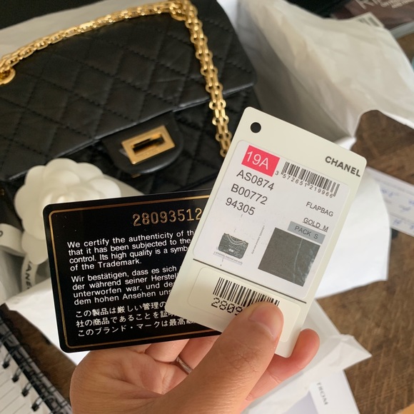 Chanel classic black reissue mini 224 GHW bag - Picture 6 of 9